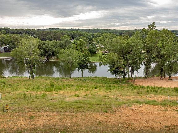 4th image of 795 Bridgewater Dr Lot 10