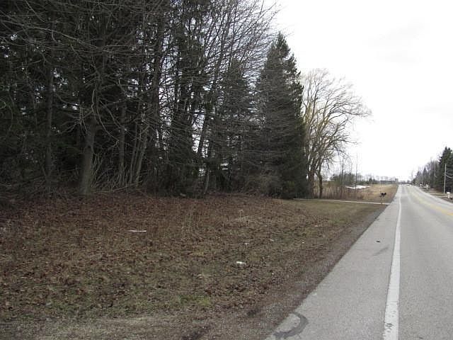 2nd image of 12531 N Lake Shore Dr