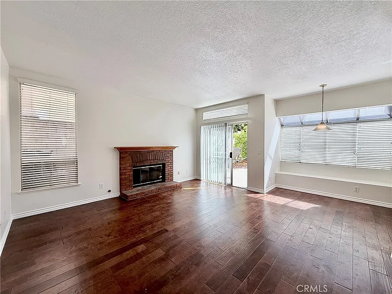 11426 Lomello Way — Photo 7