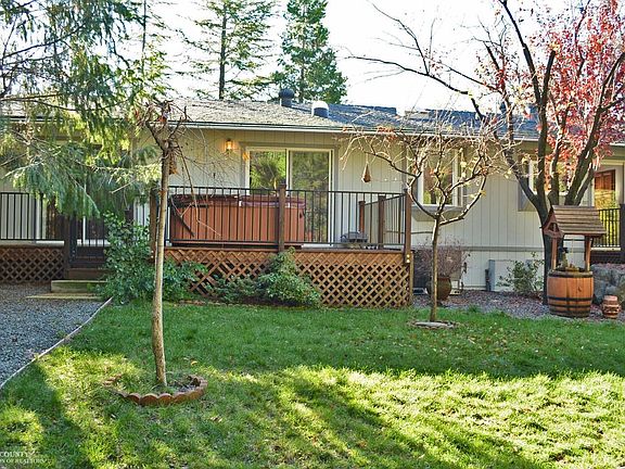 2nd image of 17594 Foxtail Dr