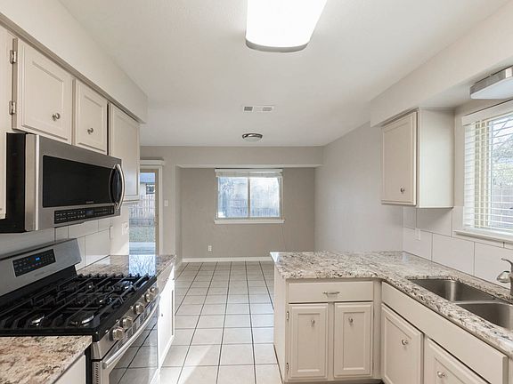 5th image of 2603 Fentonridge Dr