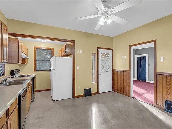 mudroom entrance
