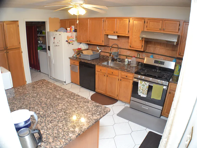 42 Wisteria Ct #42 — Photo 4