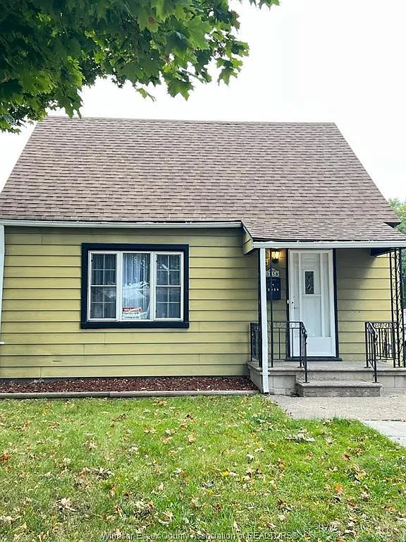 3 bed, $1,950 — Photo 1
