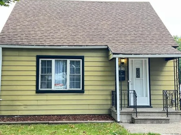 1058 California Ave, Windsor, ON N9B 2Z7
