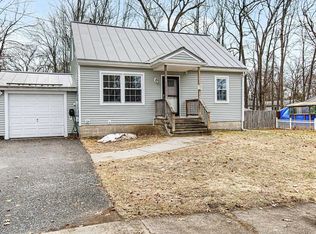 5 Button Drive, Essex Junction, VT 05452