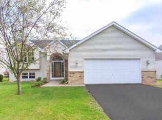9208 Telford Bay N, Brooklyn Park, MN 55443