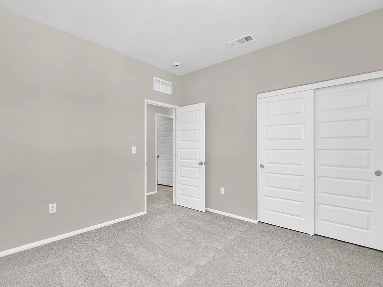 2074 Bergamot St — Photo 31