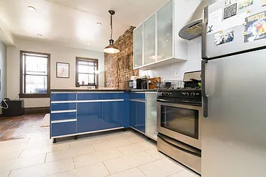 Rented by MTY Group, Inc