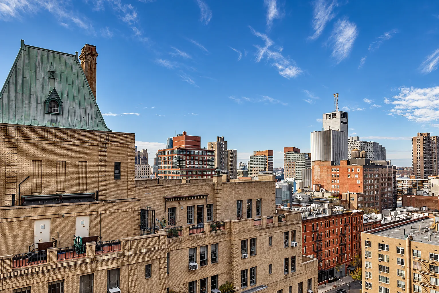 350 W 57th St — Photo 2