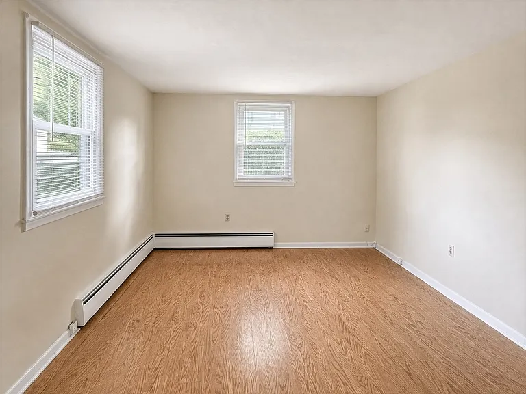 128 Norfolk St #1 — Photo 8