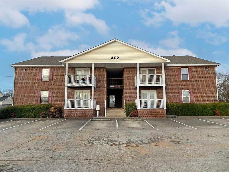 1st image of 402 E Jack Miller Blvd