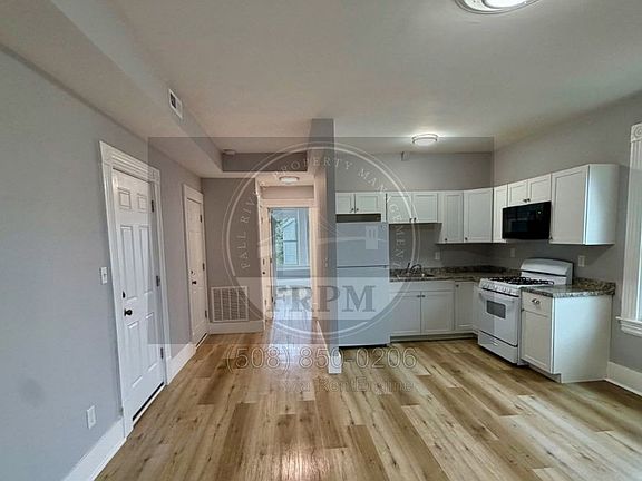 2nd image of 108 Cherry St APT 3