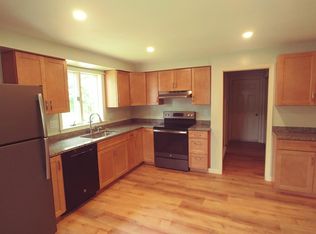 11 Greenbriar Way, South Portland, ME 04106