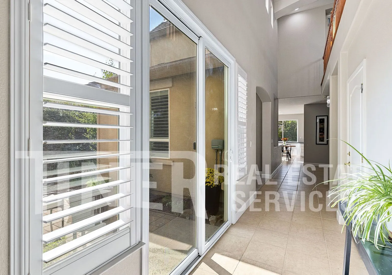 3216 Rapallo Pl - Tier 1 - Spacious Serrano Home with Backyard Retreat — Photo 4