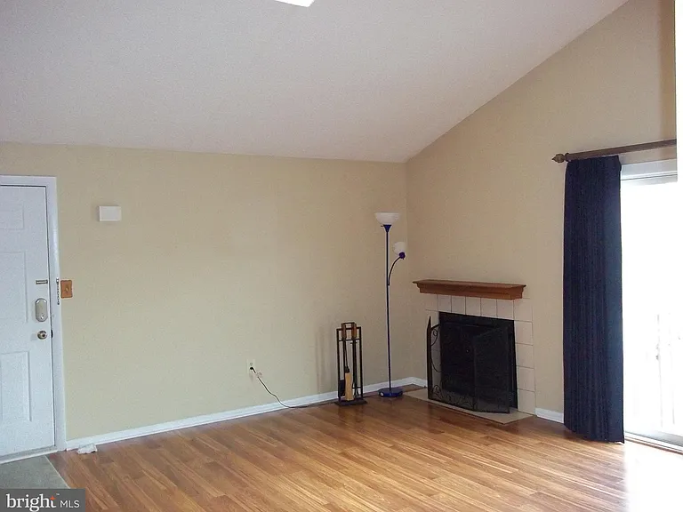 1203 Ravens Crest Dr — Photo 7