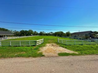 W 1st St, Needville, TX 77461