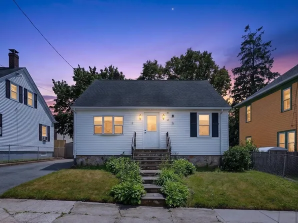 45 Bright St, Fall River, MA 02721