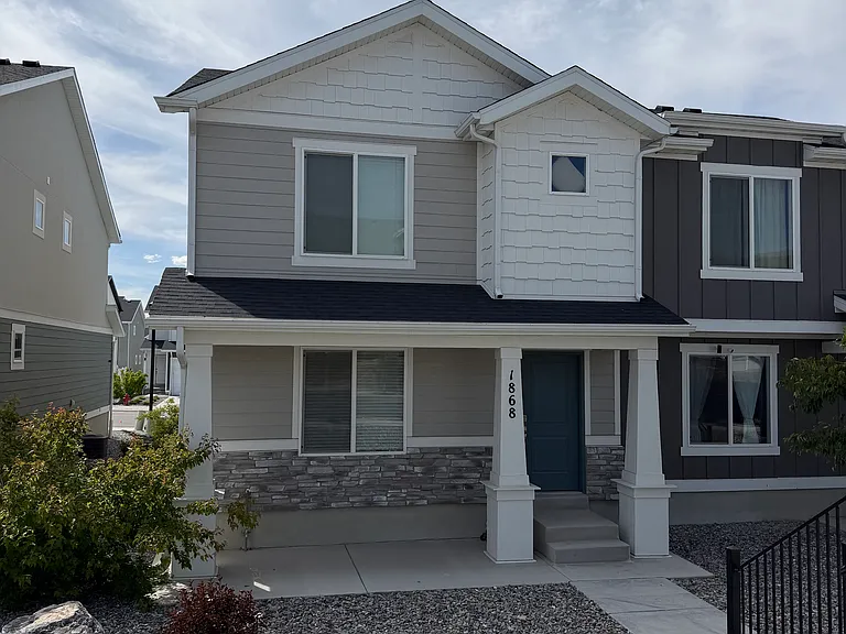 1868 N Blue Iris Ave — Photo 24