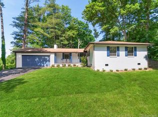 100 Oak Ter, Arden, NC 28704