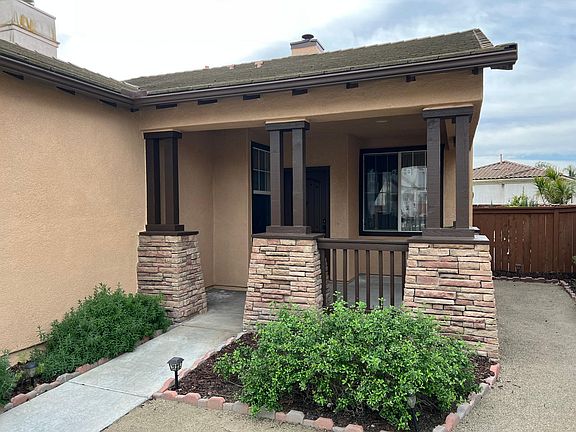 3rd image of 2406 Falcon Valley Dr