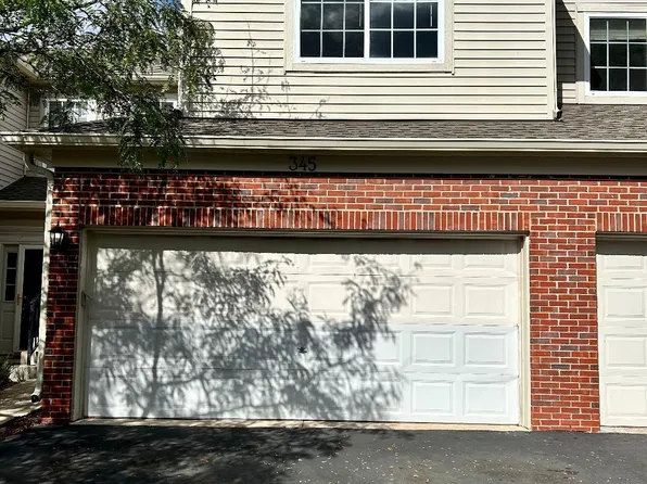 345 Abington Woods Dr, Aurora, IL 60502