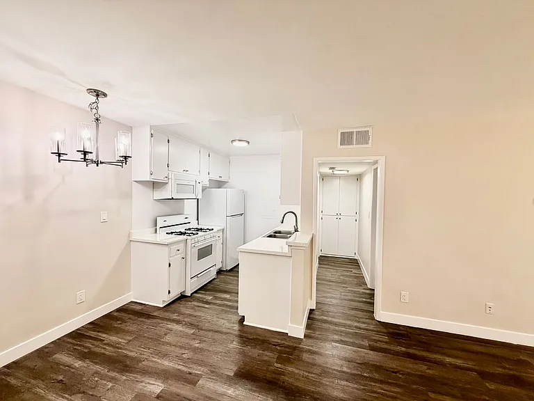 4621-4629 Vista Del Monte Ave. — Photo 25