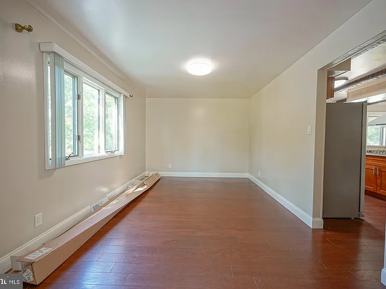 701 Crestbrook Ave — Photo 15