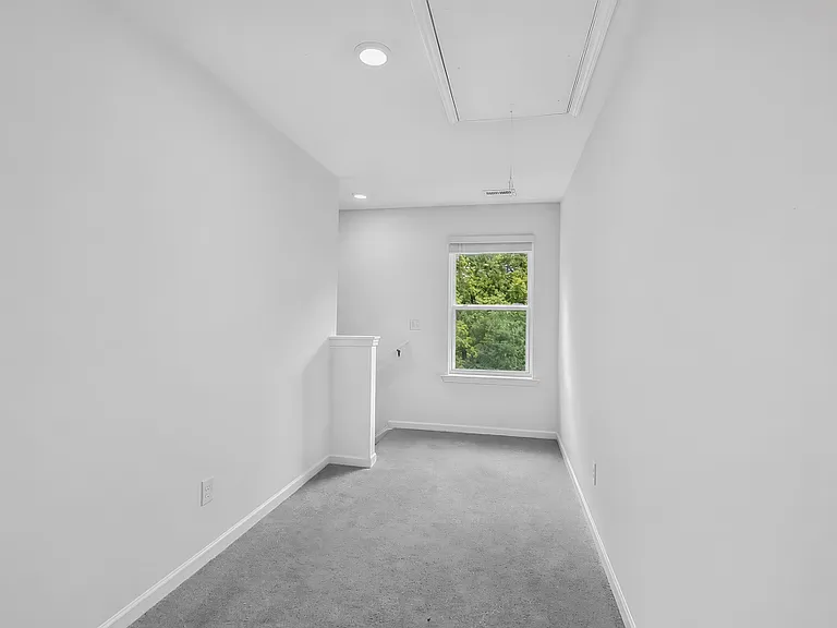 18 Sea Grove Dr #77 — Photo 4