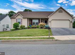 1015 Victoria Dr, Reading, PA 19605