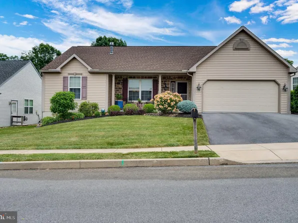 1015 Victoria Dr, Reading, PA 19605