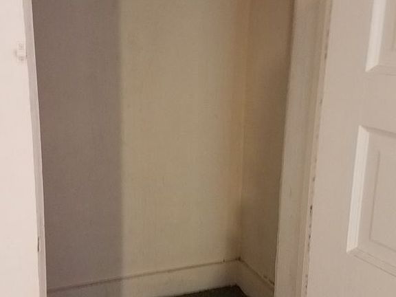5th image of 127 E Fleming Ave Unit A
