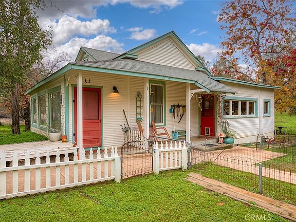 2nd image of 915 Long Bar Rd