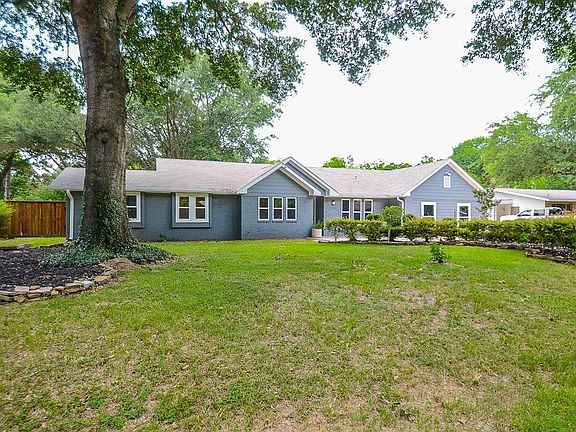 2nd image of 2703 Fortuna Dr