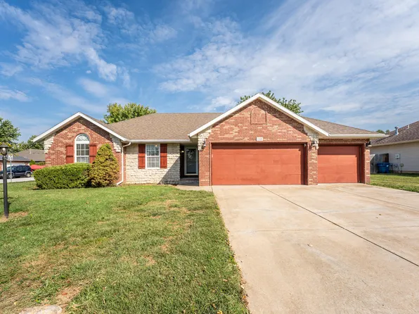 1345 W Dunrobin Castle Drive, Nixa, MO 65714