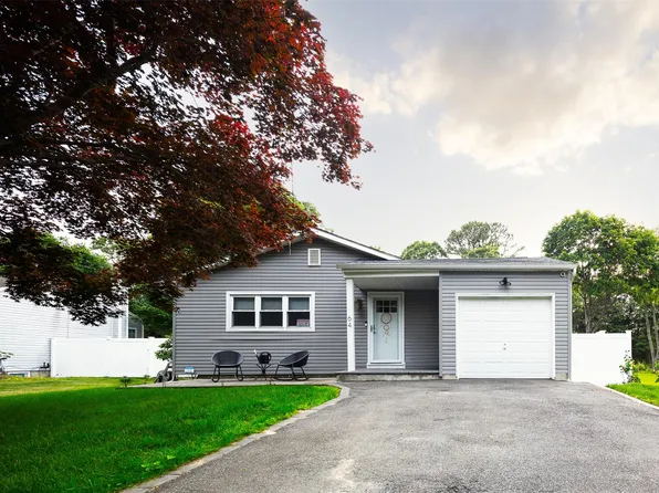 64 Wellington Road, Middle Island, NY 11953