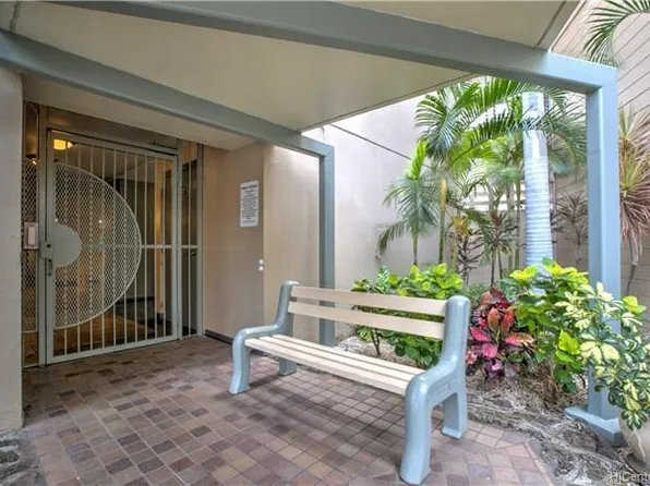 1550 Wilder Ave APT B103, Honolulu, HI 96822