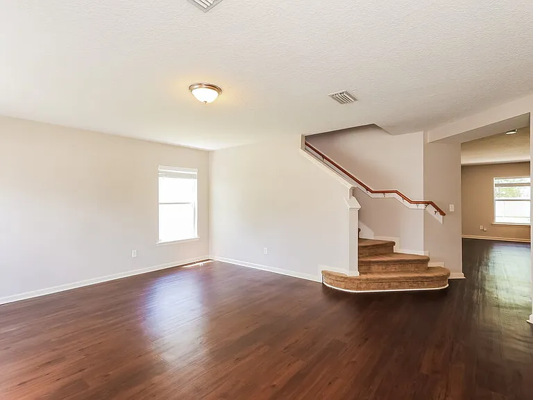 150 Bedstone Dr — Photo 6