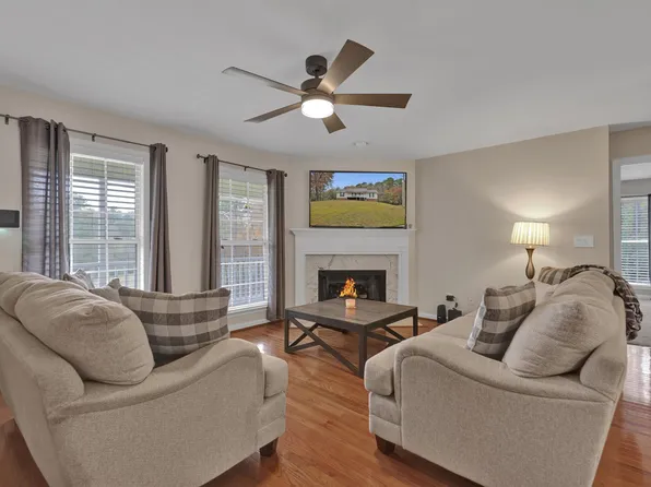 865 Lual Dr, Fultondale, AL 35068