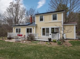 191 N Valley Rd, Pelham, MA 01002