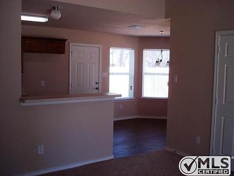 2nd image of 3610 Morris St