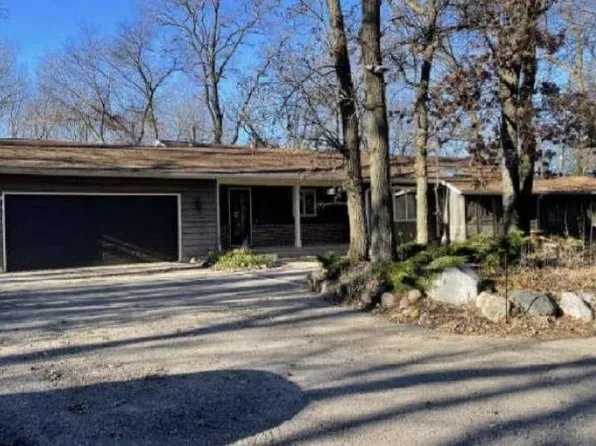 4916 Enchanted Valley Rd, Middleton, WI 53562