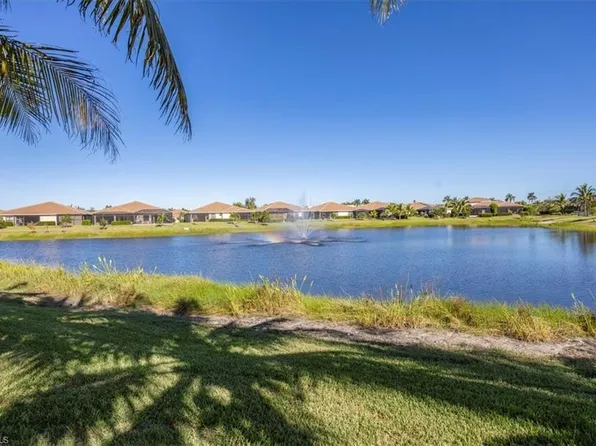 8160 Venetian Pointe DR, FORT MYERS, FL 33908
