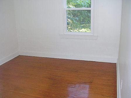 3rd image of 513 N 38th St