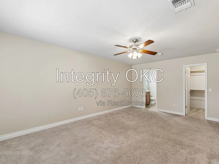 2800 NW 184th St — Photo 16