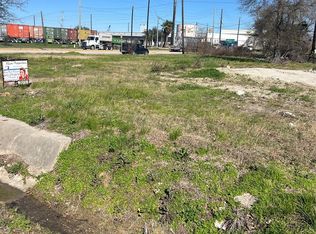 626 N 1st St, La Porte, TX 77571