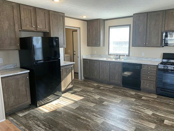 2nd image of 849 Valerie Dr
