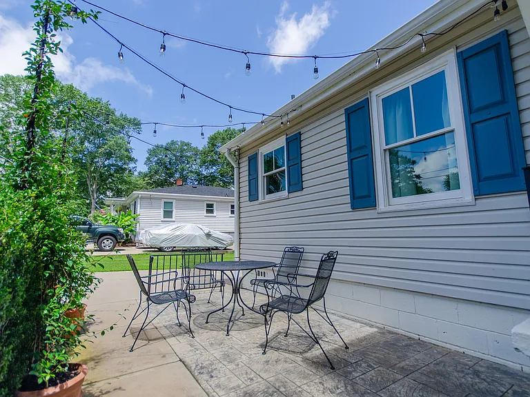 1031 Dell Ave SE — Photo 7