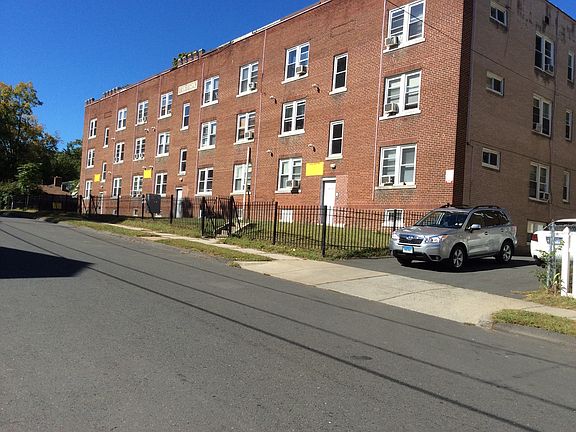 2nd image of 12-20 Rockville St #14B