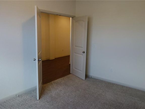 4th image of 18405 Calasetta Dr
